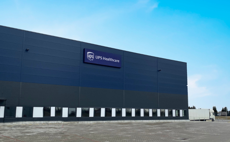 UPS Healthcare facility used for overnight placenta encapsulation shipping by Pluscenta